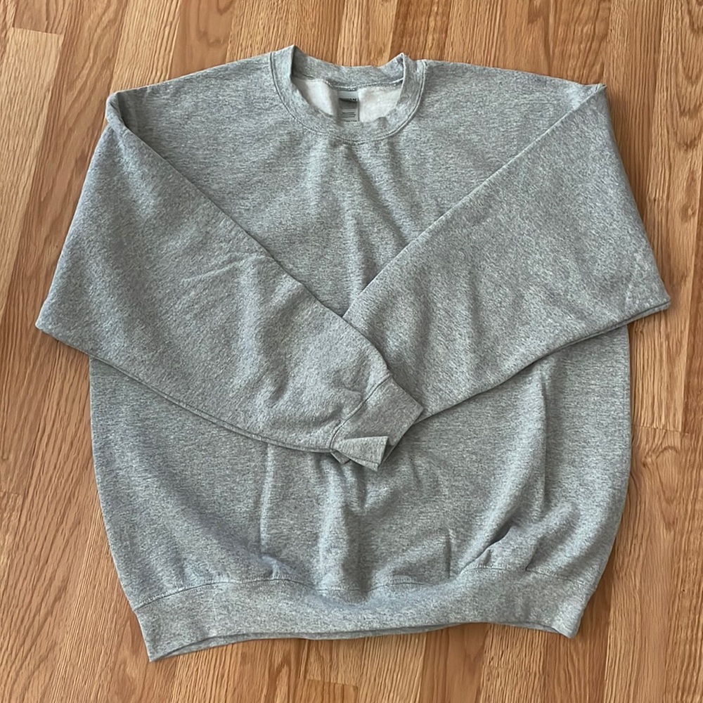 Gilden XL Grey Sweatshirt…Heavy Blend